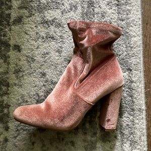 Steve Madden pink velvet booties
